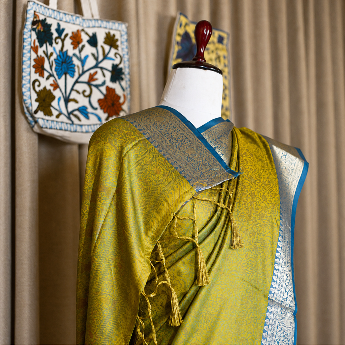 Kashlure Lime Green Banarasi Jacquard Silk Saree