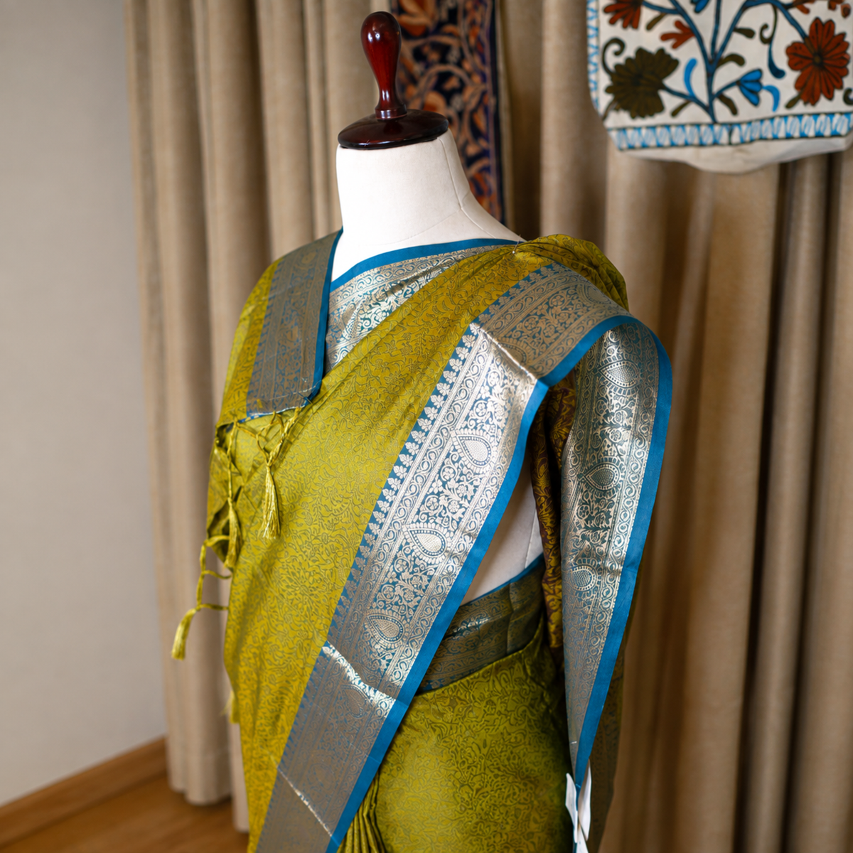 Kashlure Lime Green Banarasi Jacquard Silk Saree